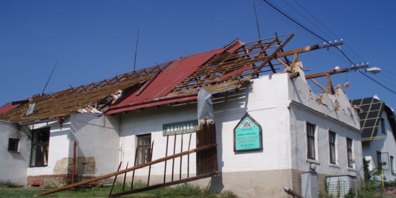 Škody způsobené silnými bouřemi dne 25. 6. 2008